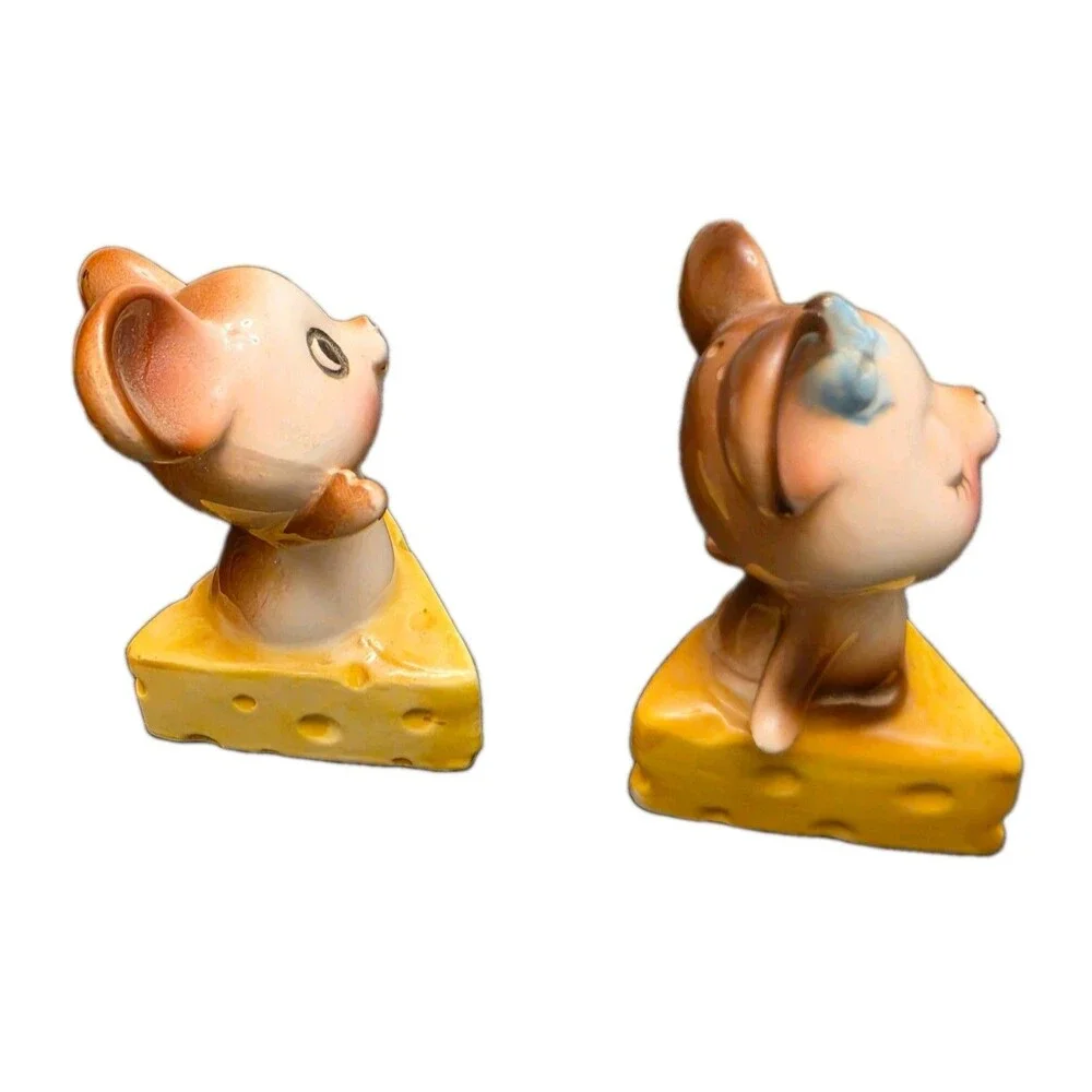 Vintage Mice Cheese Salt Pepper Shakers Japan Ceramic Hand Painted Cute